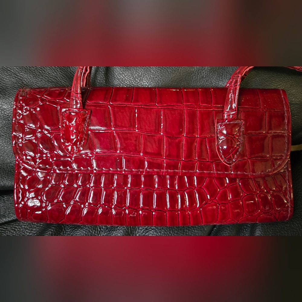 HOST PICK! 🎉🎊 Elle Red Croc-Embossed Mini Bag 8"×4" - Picture 2 of 7